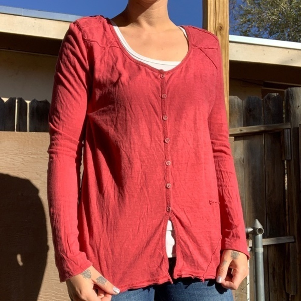 Like new Nile Atelier top size medium